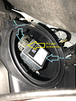 HID bulb base and connector