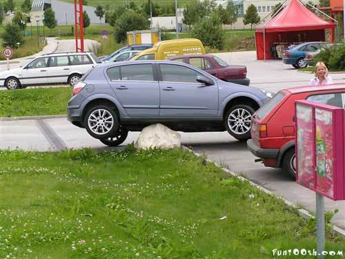 Name:  car-on-rock8th-place1.jpg
Views: 416
Size:  36.5 KB