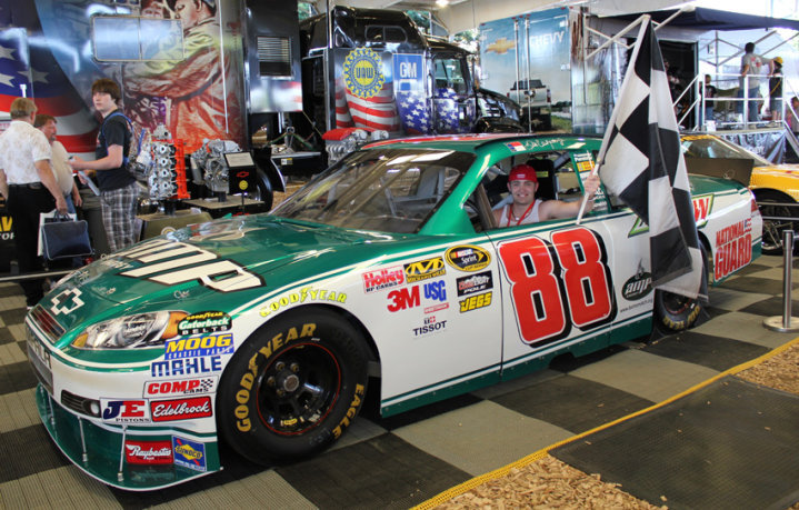 Name:  32256_799909148633_14219519_44015487_2606691_n.jpg
Views: 346
Size:  133.1 KB