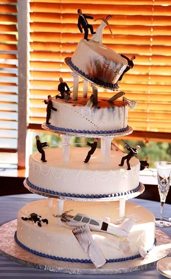 Name:  gangster_wedding_cake.jpg
Views: 724
Size:  45.6 KB