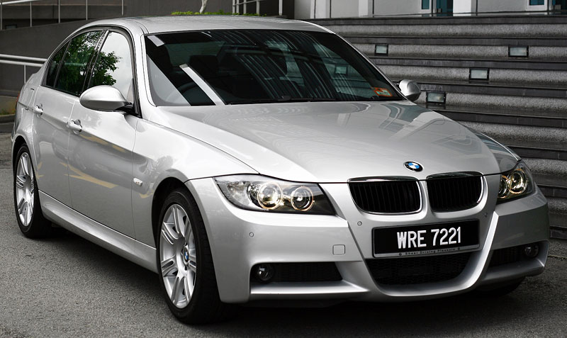 Name:  BMW_320i_Sports_1_Large.jpg
Views: 1683
Size:  86.8 KB