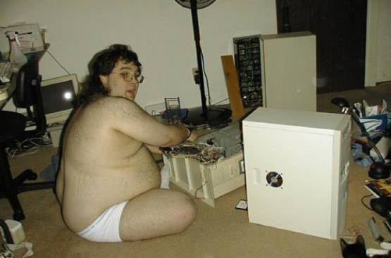 Name:  nerd_computer_repair[1].jpg
Views: 413
Size:  29.4 KB