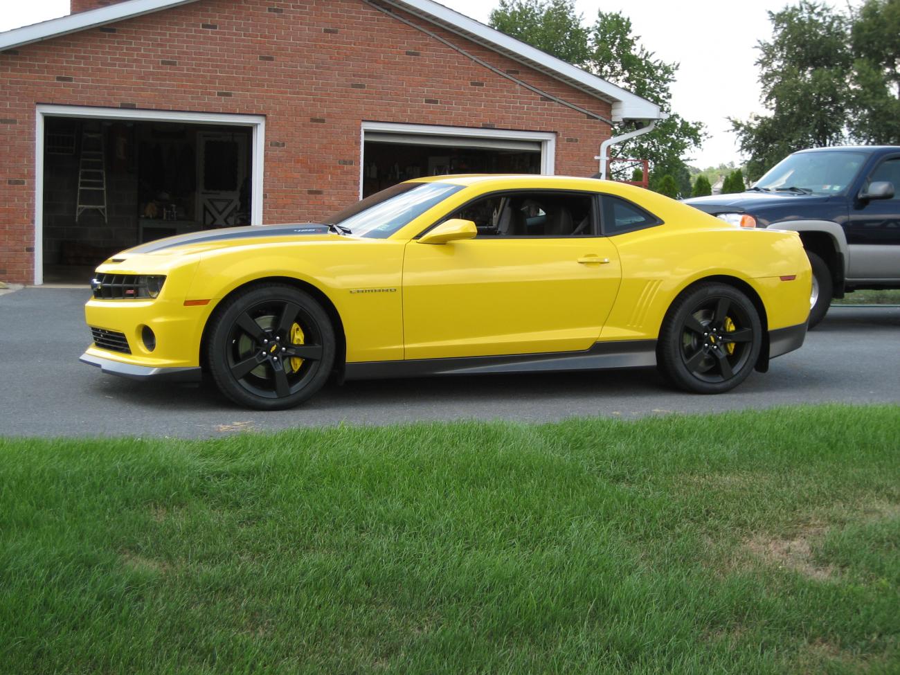 Name:  Camaro11_bw.jpg
Views: 489
Size:  206.4 KB