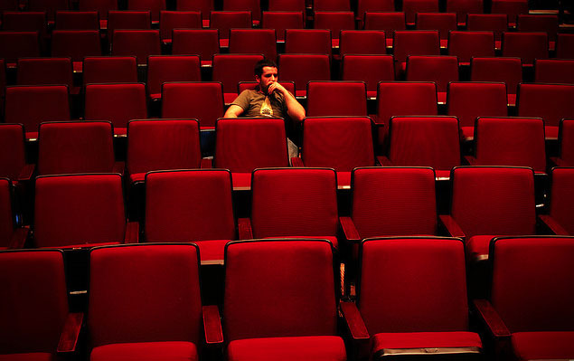 Name:  empty-theatre.jpg
Views: 545
Size:  49.4 KB
