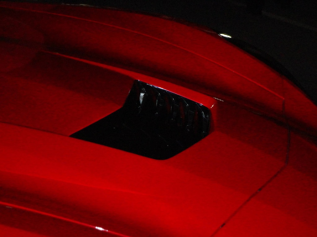 Name:  torch-red-2014-corvette-stingray-c7-32.jpg
Views: 15282
Size:  161.7 KB