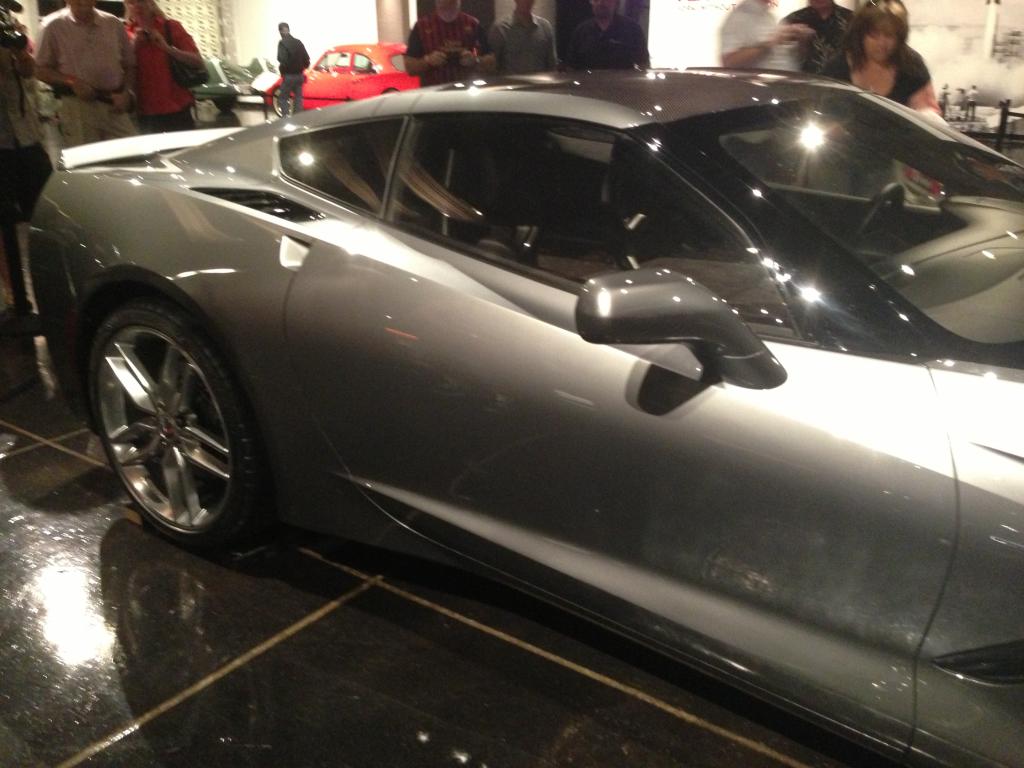 Name:  c7-corvette-stingray-dark-gray-metallic-5.jpg
Views: 4568
Size:  84.9 KB