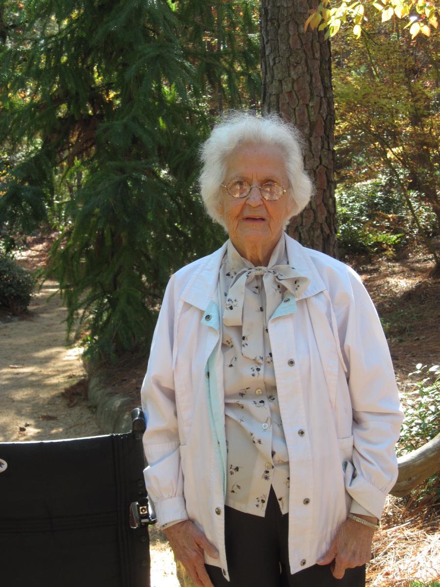 Name:  Mom-3.jpg
Views: 874
Size:  163.7 KB