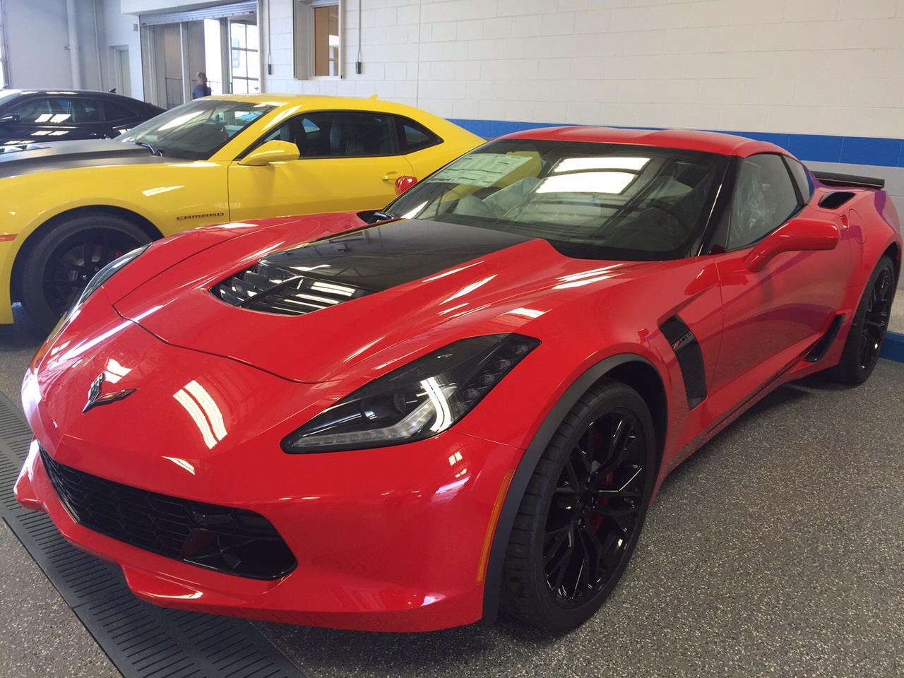 Name:  red z06-2.jpg
Views: 2670
Size:  418.6 KB