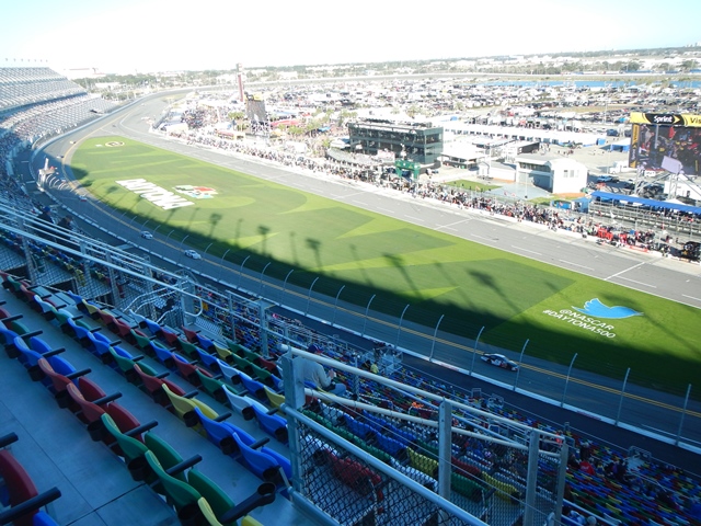 Name:  Daytona 021.JPG
Views: 474
Size:  216.0 KB