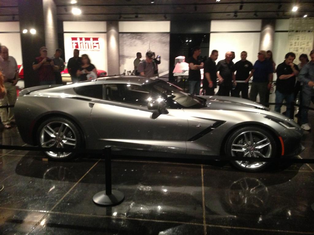 Name:  c7-corvette-stingray-dark-gray-metallic-1.jpg
Views: 7530
Size:  91.9 KB