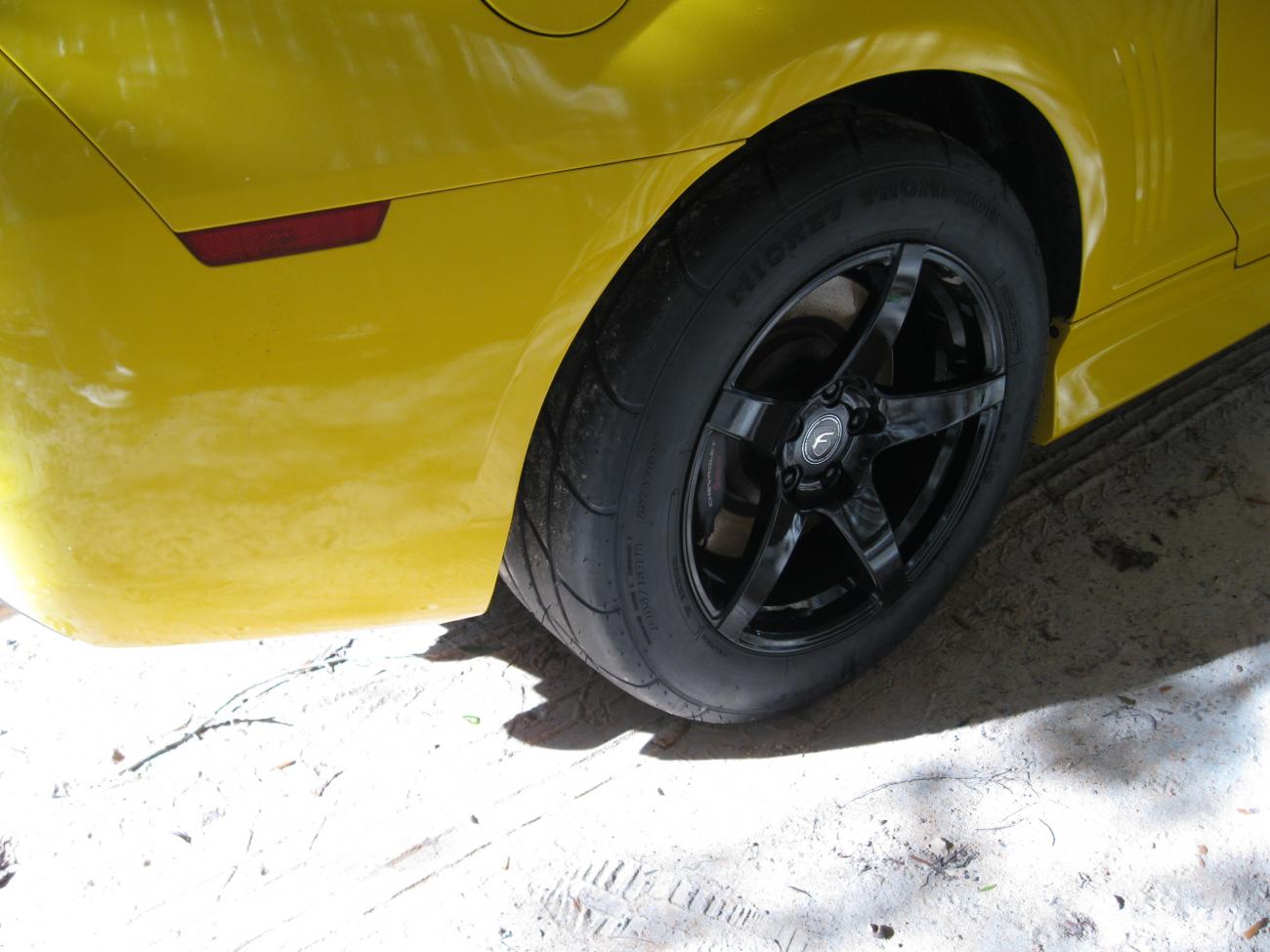 new light bar  rims and tires 017