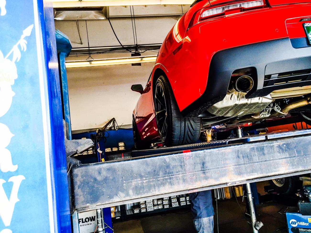 X-pipe & Magnapacks being installed