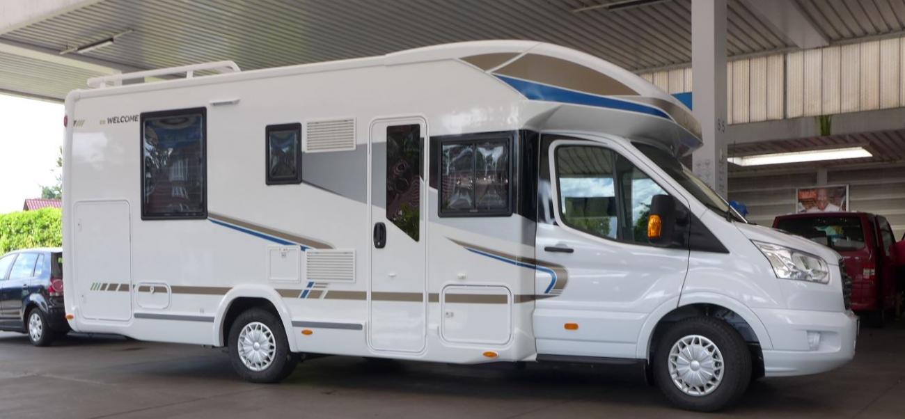 Alois Buecker Elena B�cker 2015 Chausson Weclome 718 EB Ford Transit 155 easy02