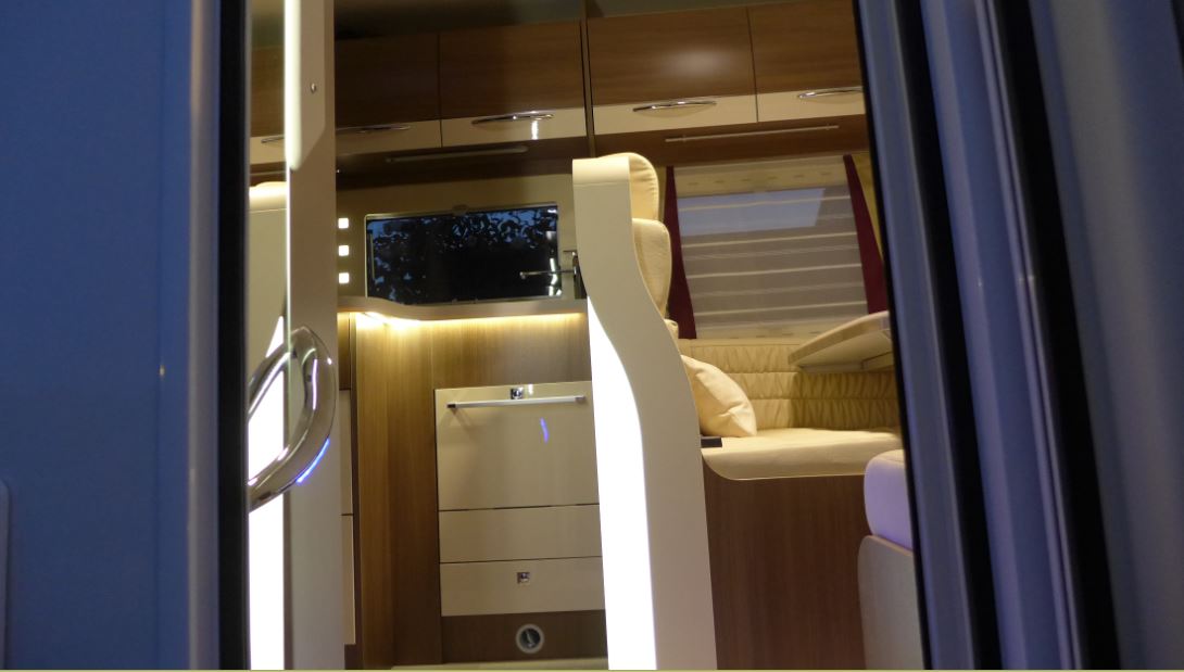 Alois Buecker Elena B�cker 2015 Chausson Weclome 718 EB Ford Transit 155 easy44