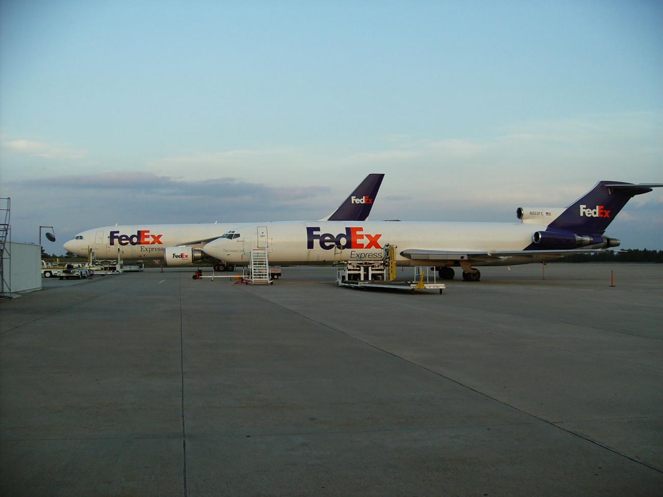 I'm an aircraft mechanic and these are Boeing 727-200 and Airbus A300-600 aircraft here in Columbia, SC.
