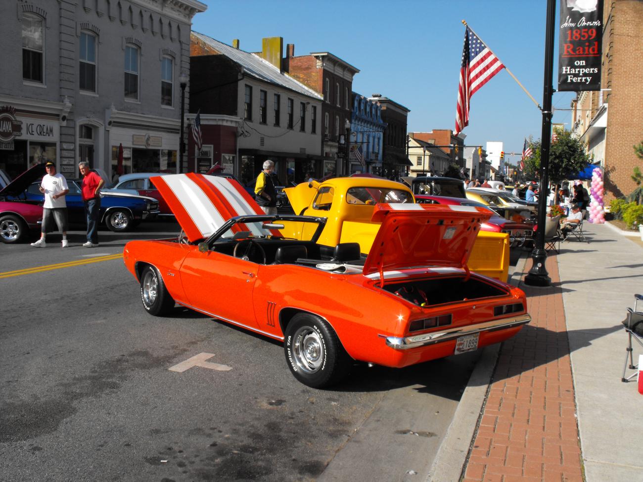 2009 0905cruisencamaro0021