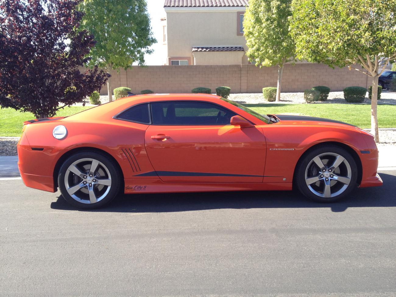 Ginger with side accent